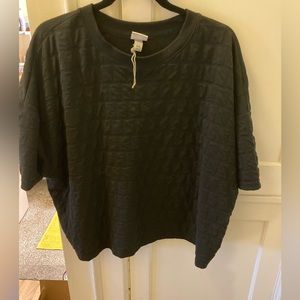 NWOT cropped, textured A New Day black crewneck shirt. Size XXL